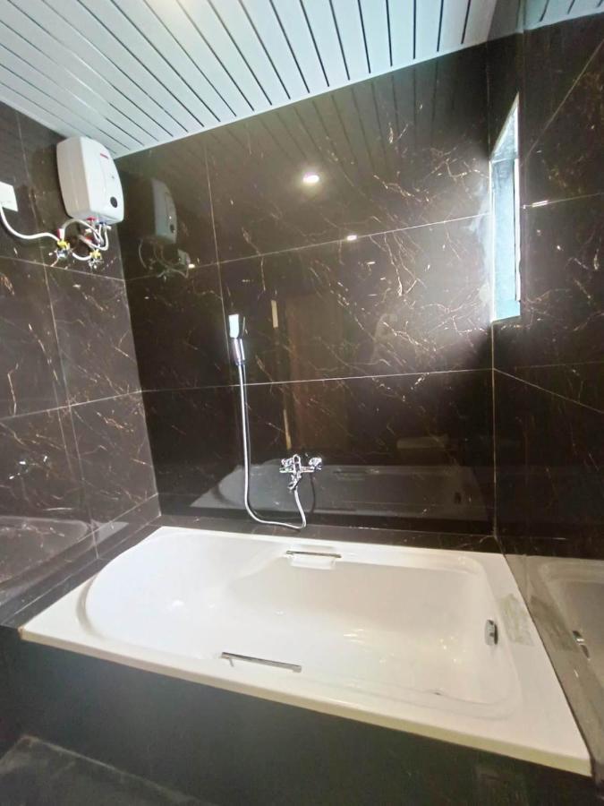 Sai Sagar Lodging & Boarding Ulhāsnagar Extérieur photo